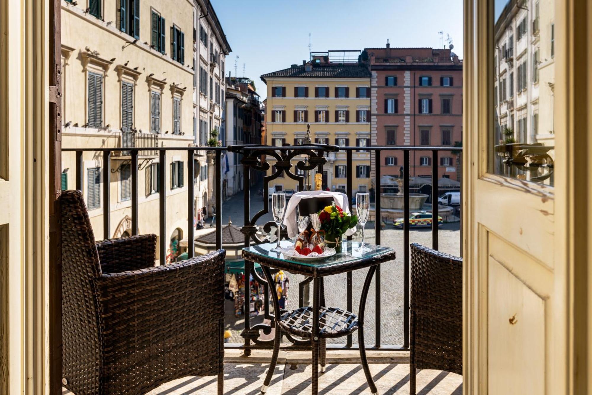 Piazza Farnese Luxury Suites Rom Exterior foto